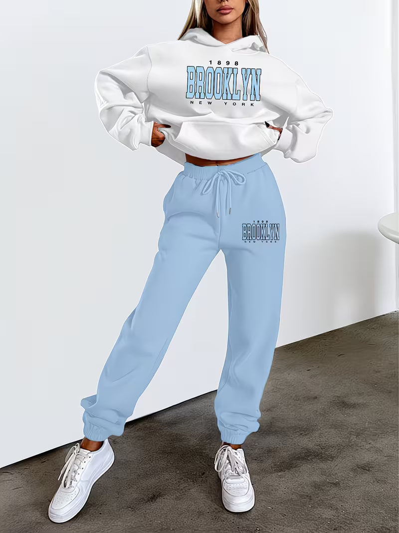 Completo: felpa con pantaloni